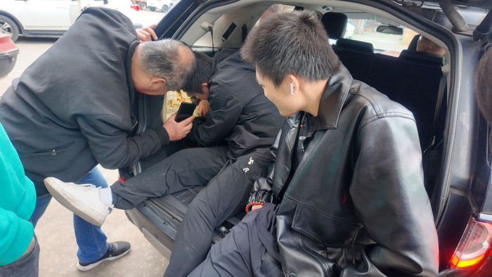 安信开锁学校汽车钥匙培训